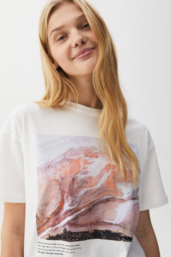 Short Sleeve T-Shirt With Landscape Graphic - Image 3